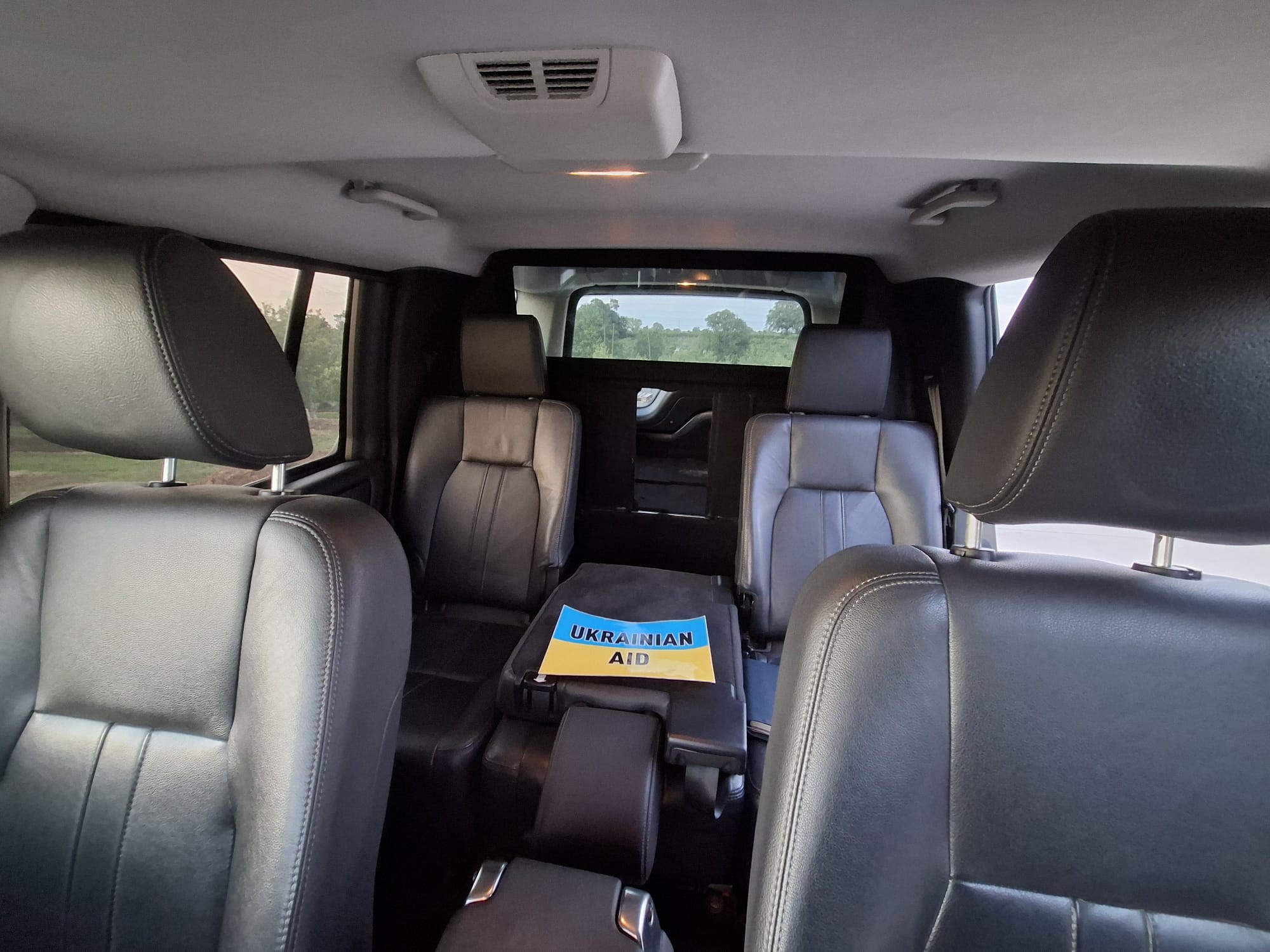 ef57db22-a644-4b3e-bbaa-003bd8fb6317